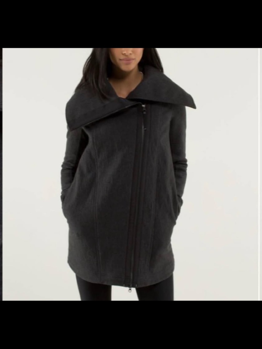 lululemon athletica Virasana Blanket Wrap - dark Gray Asymmetrical Collar
